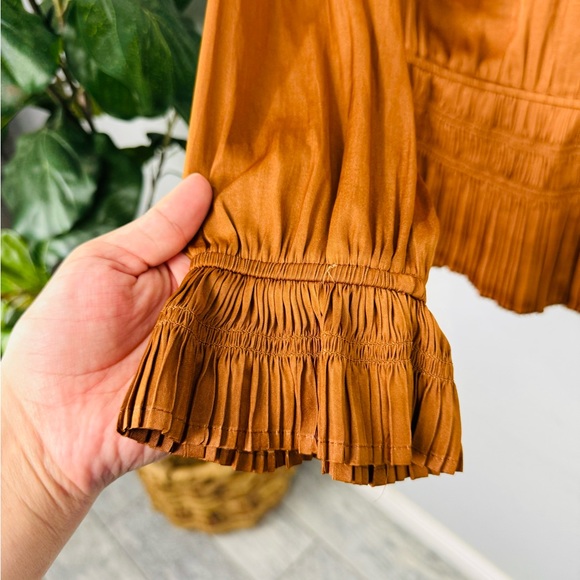 T Tahari Toffee Camel Pleated Smocked Waist Satin Long Sleeve Top - Picture 5 of 7